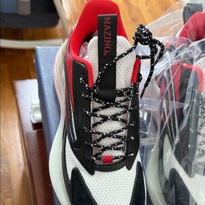 Mazino Men's Dynamic Red and Black Sneakers